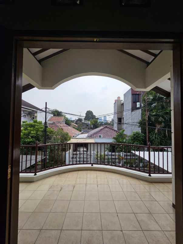 dijual rumah jalan mampang prapatan viii