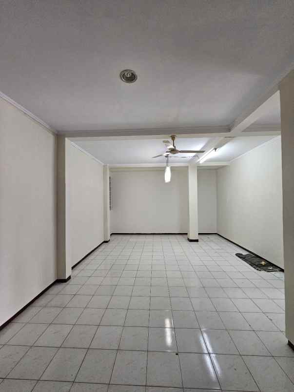 dijual rumah jalan mampang prapatan viii