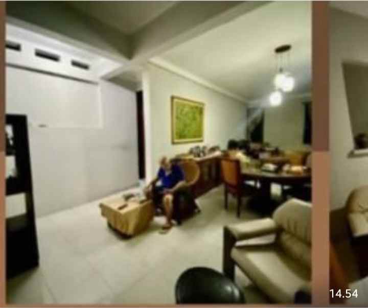 dijual rumah jalan pangkalan jati