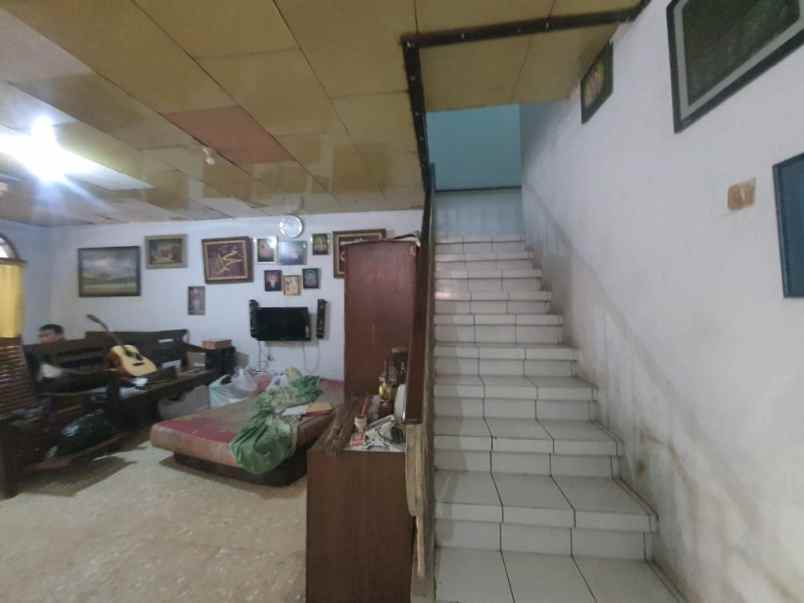 dijual rumah jalan pulo asem timur