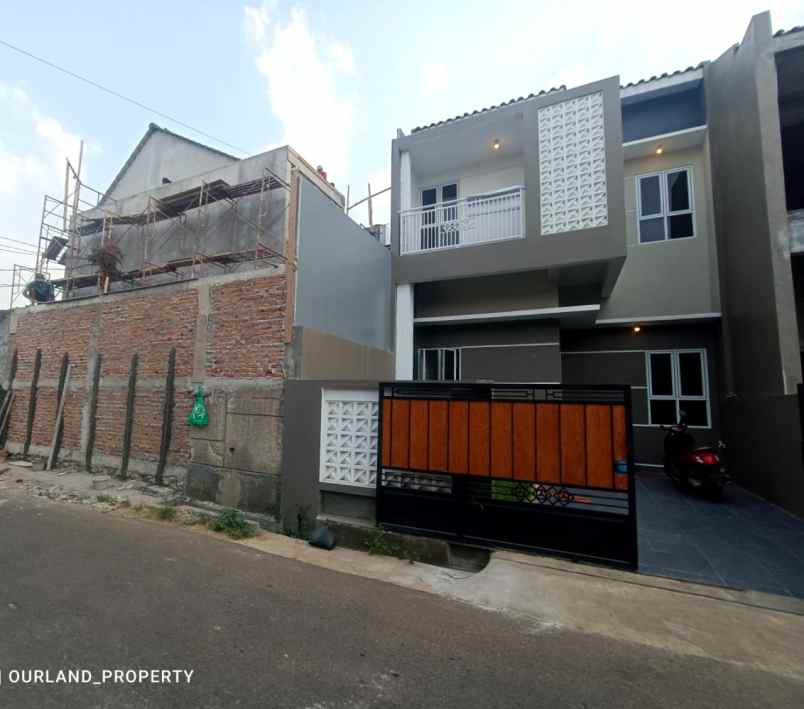 dijual rumah jalan raya cinere mal