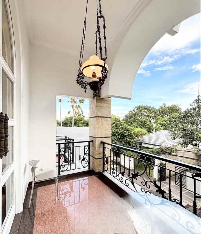 dijual rumah jalan raya fatmawati