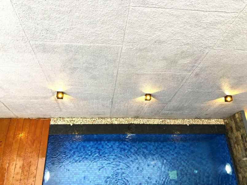 dijual rumah jalan raya jagakarsa