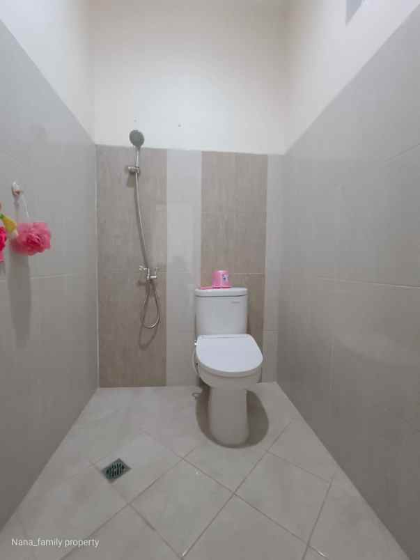 dijual rumah jalan raya pondok betung