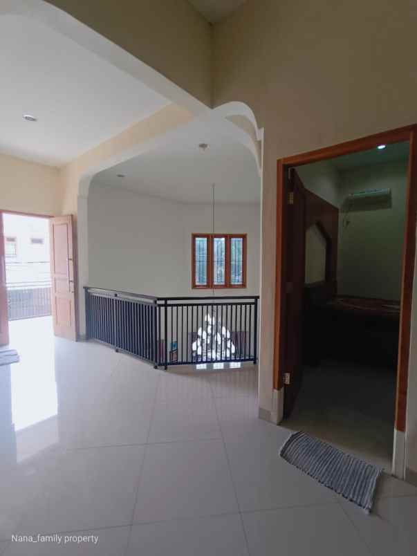 dijual rumah jalan raya pondok betung