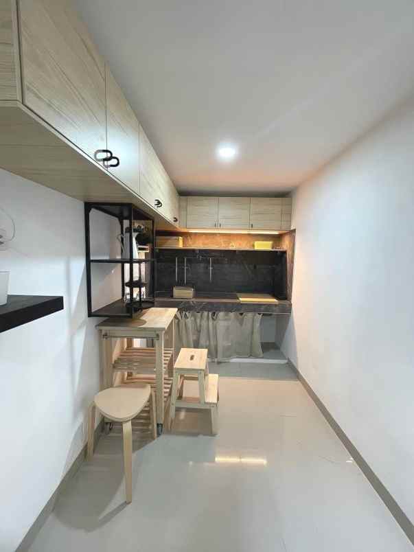 dijual rumah jalan raya serua ciputat