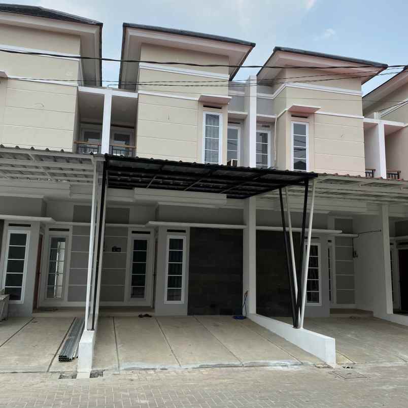 dijual rumah jalan sawo