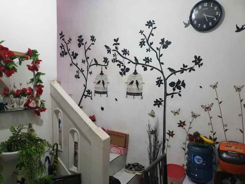 dijual rumah jalan titan asri