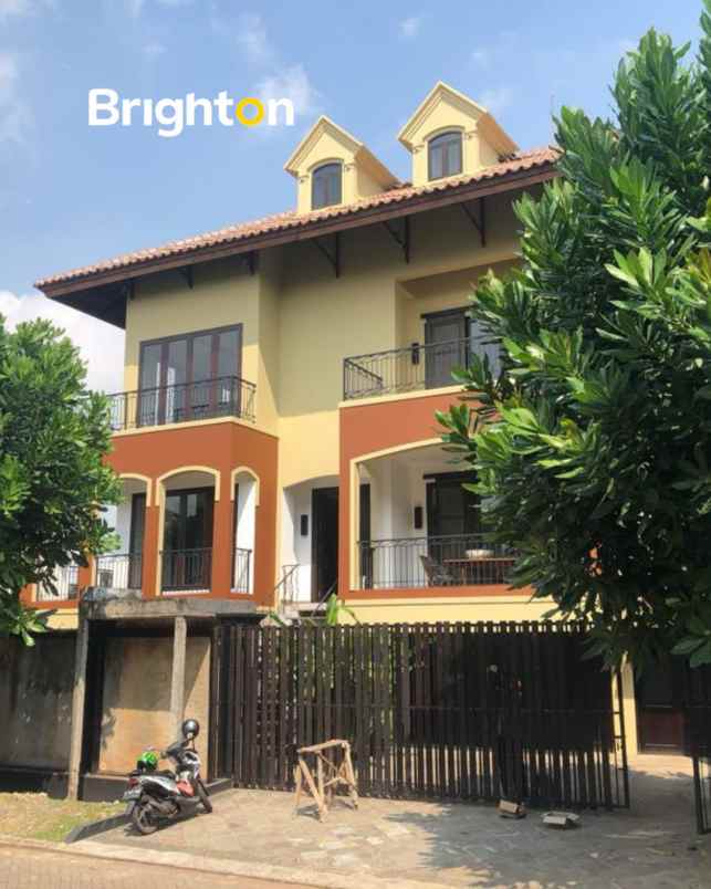 dijual rumah jalan walet permai