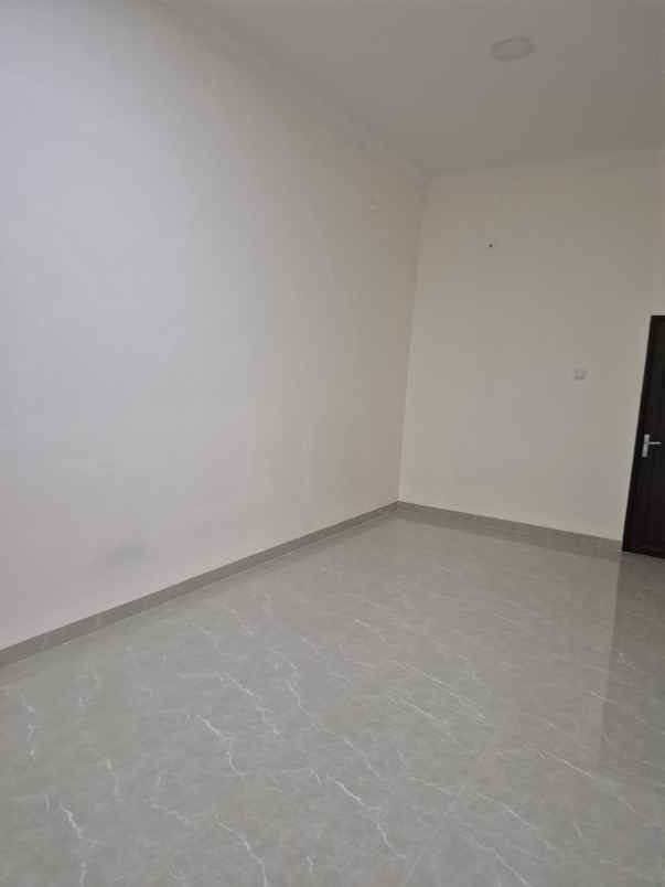 dijual rumah janur hijau