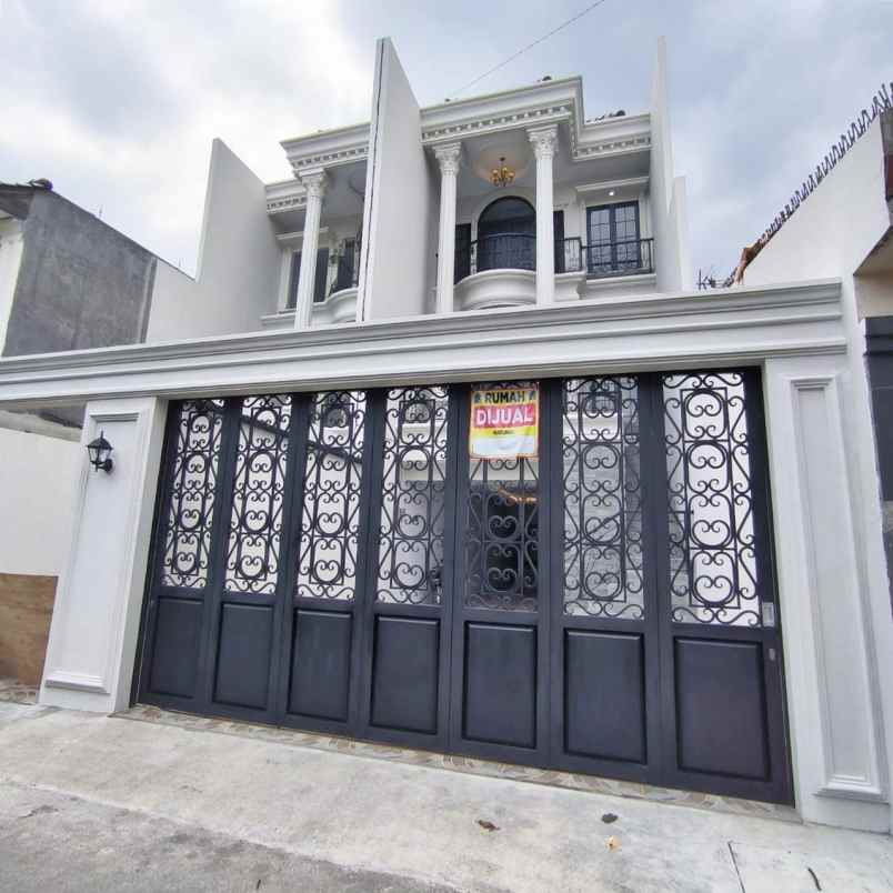 dijual rumah jati padang pasar minggu