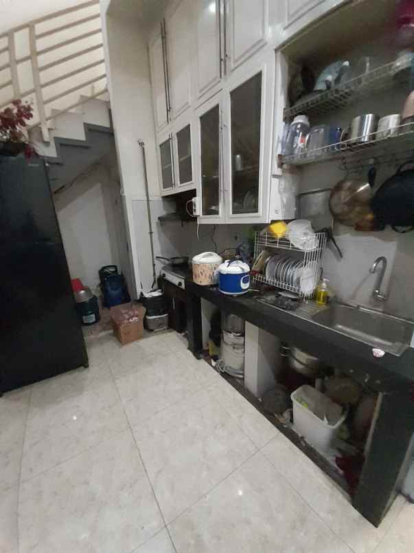 dijual rumah jati rawamangun