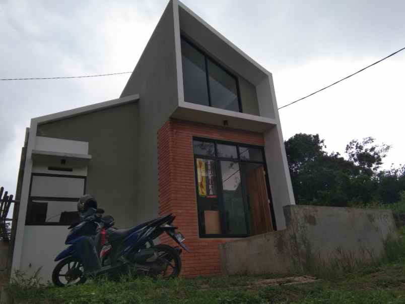 dijual rumah jatihandap