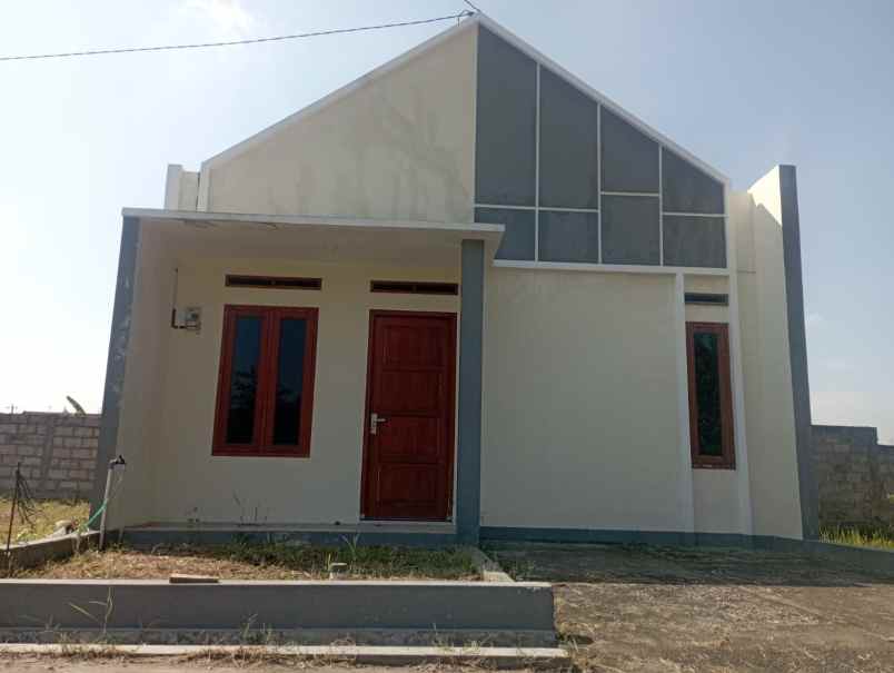 dijual rumah jebungan klaten utara