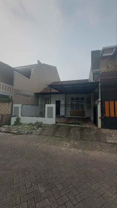 dijual rumah jelupang serpong