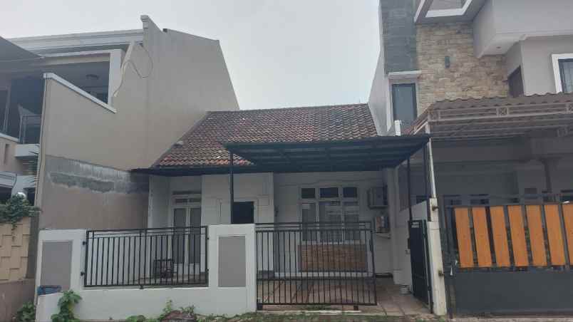 dijual rumah jelupang serpong