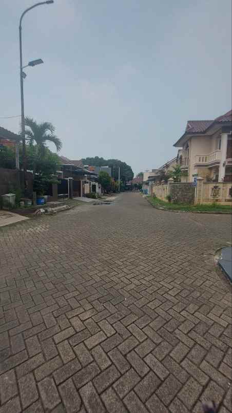 dijual rumah jelupang serpong