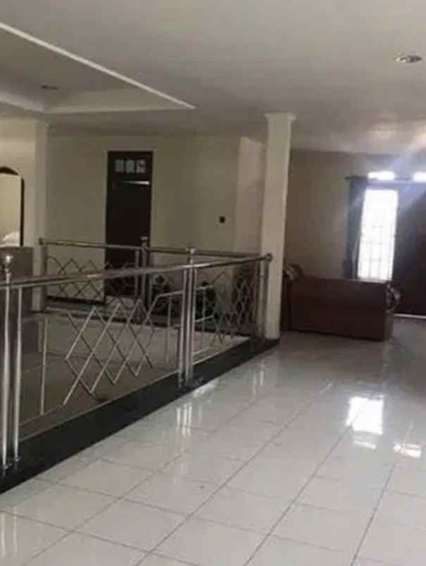dijual rumah ji bantaran barat