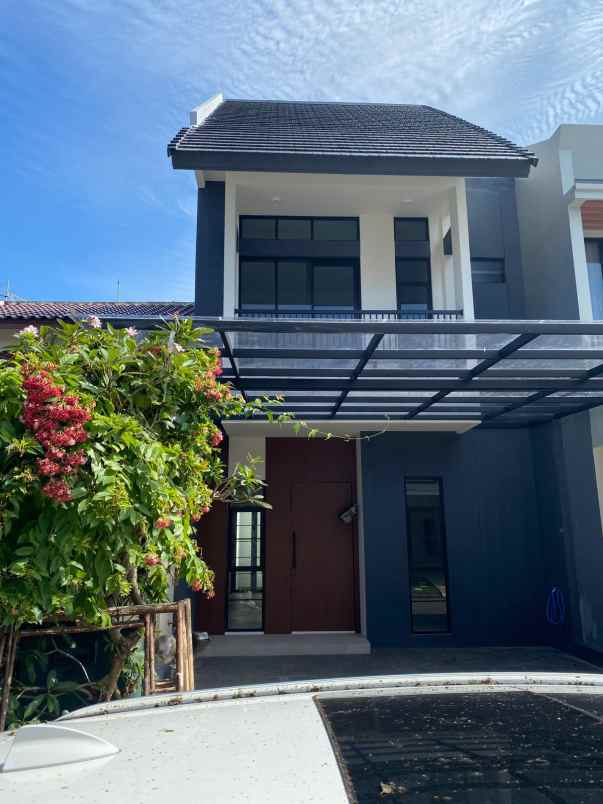 dijual rumah jl alam sutera