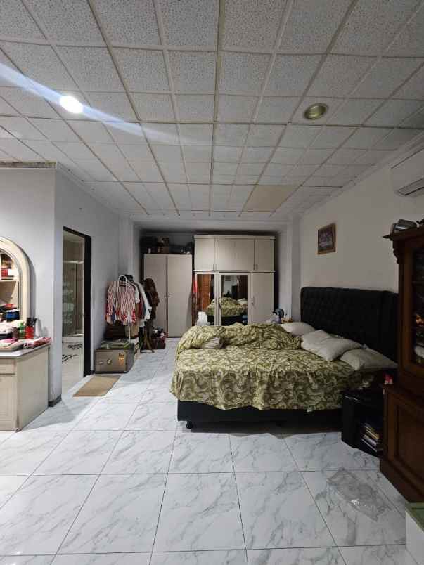 dijual rumah jl antasari raya