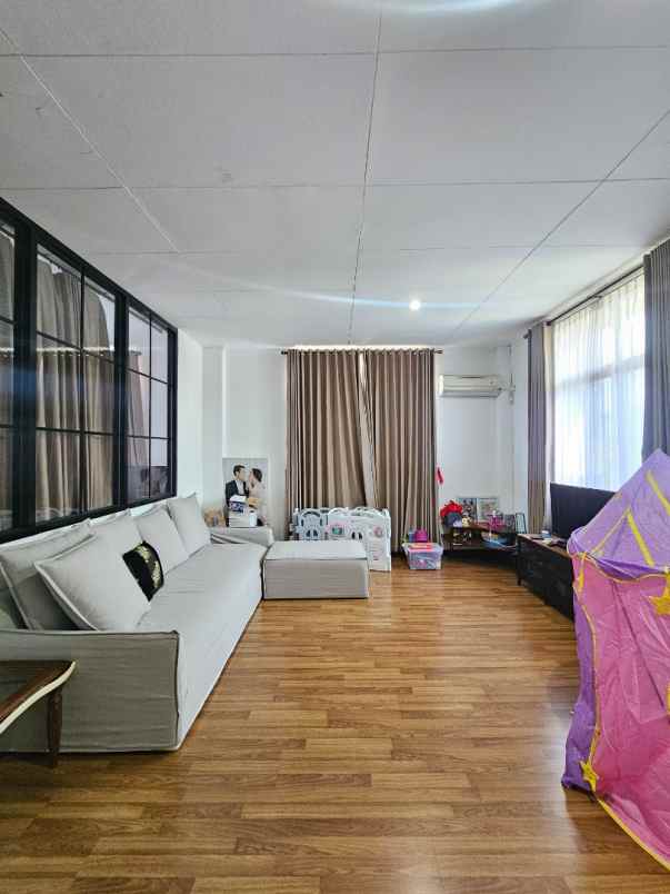 dijual rumah jl antasari raya