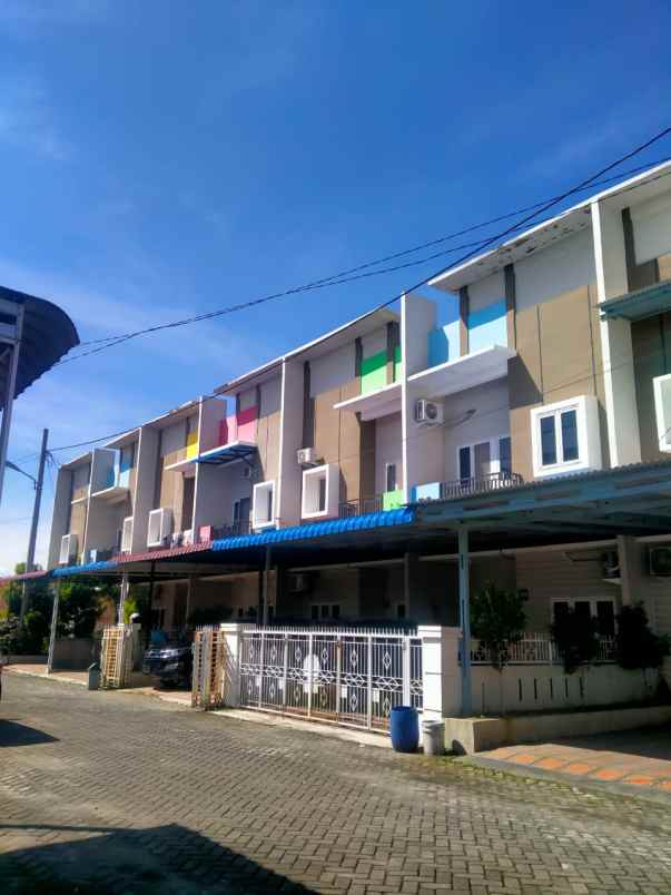 dijual rumah jl banten no kelurahan