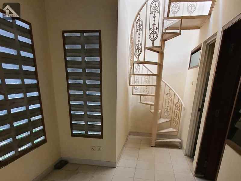 dijual rumah jl bendi kebayoran lama