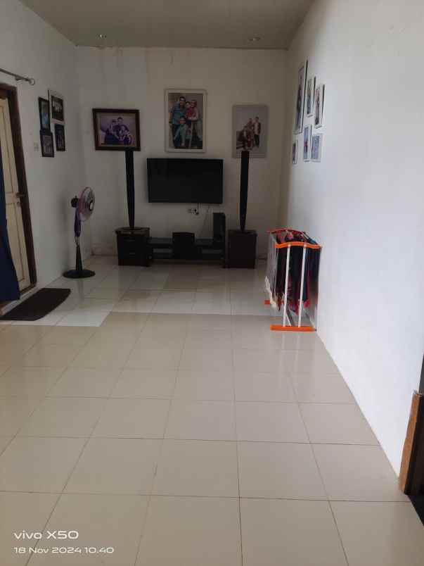 dijual rumah jl bunga inem
