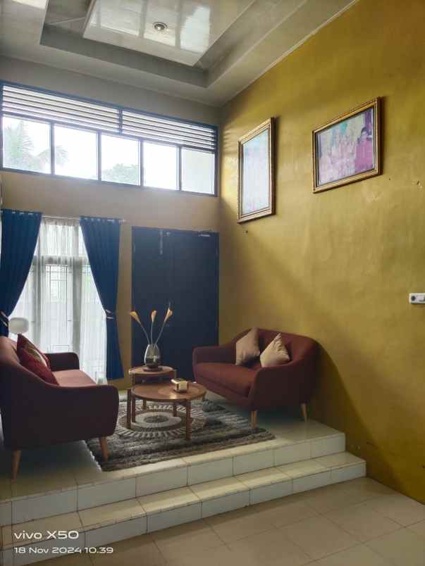 dijual rumah jl bunga inem