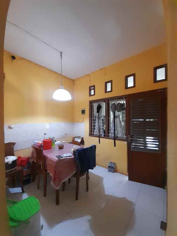 dijual rumah jl caringin raya jalan h