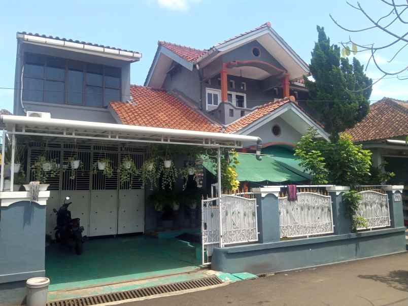 dijual rumah jl caringin raya jalan h