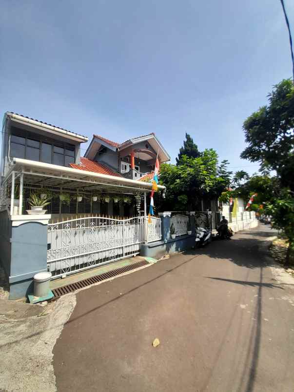 dijual rumah jl caringin raya jalan h