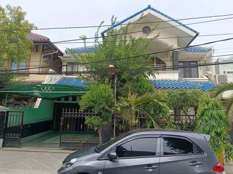 dijual rumah jl cempaka putih tengah