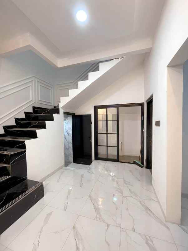 dijual rumah jl cendrawasih v sawah