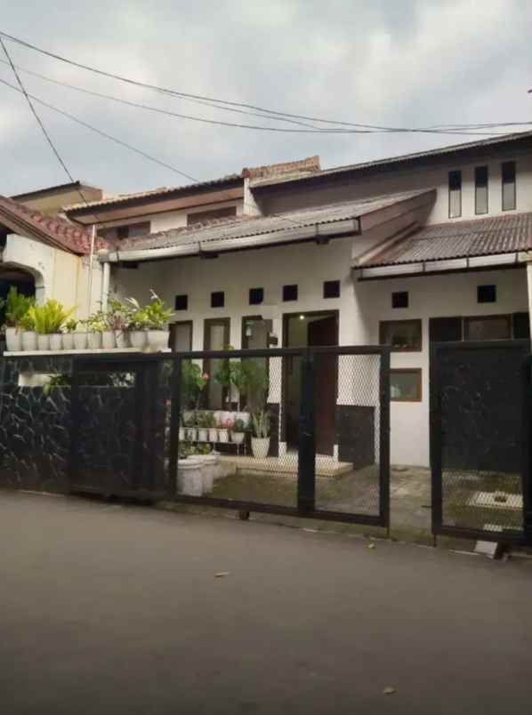 dijual rumah jl cibatu kuningan