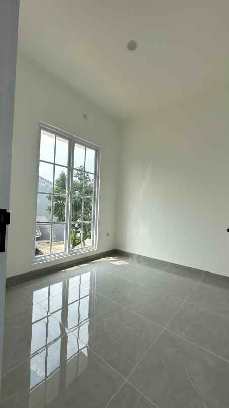 dijual rumah jl cinere kota depok