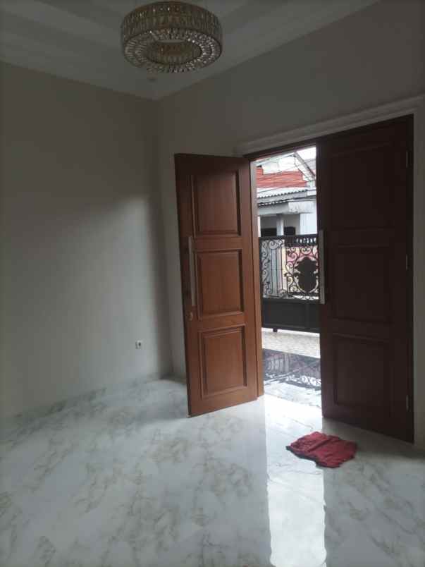 dijual rumah jl cipinang muara 1