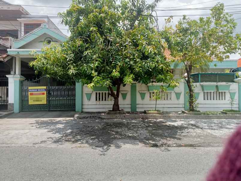 dijual rumah jl jemursari jemur