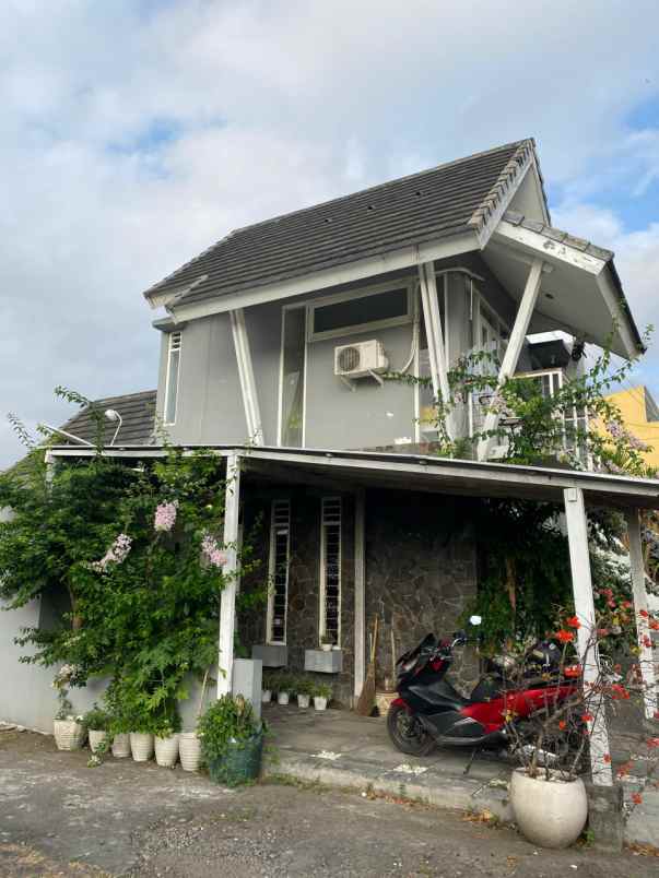 dijual rumah jl kanaka sejahtera