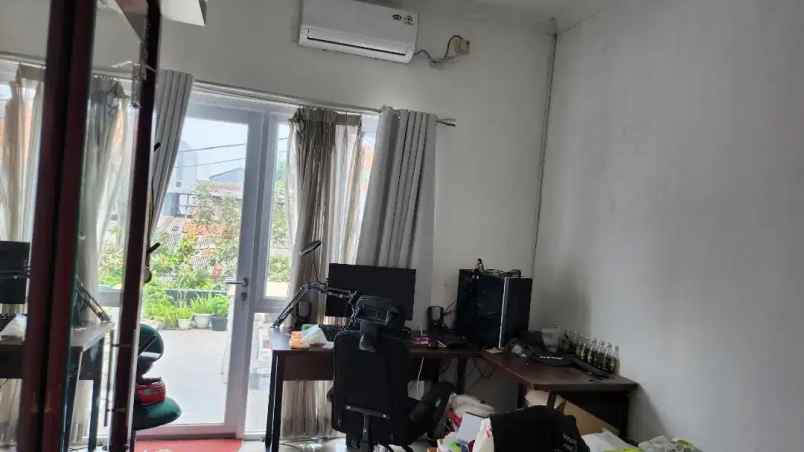 dijual rumah jl kav marinir pondok