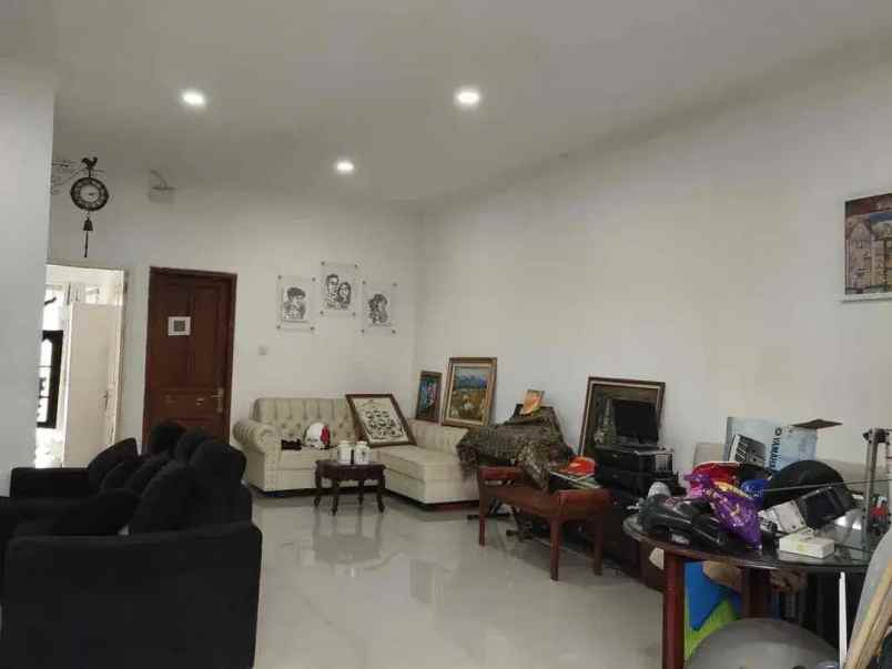 dijual rumah jl kav marinir pondok
