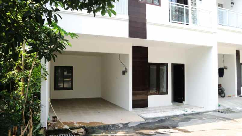 dijual rumah jl kebagusan raya kec