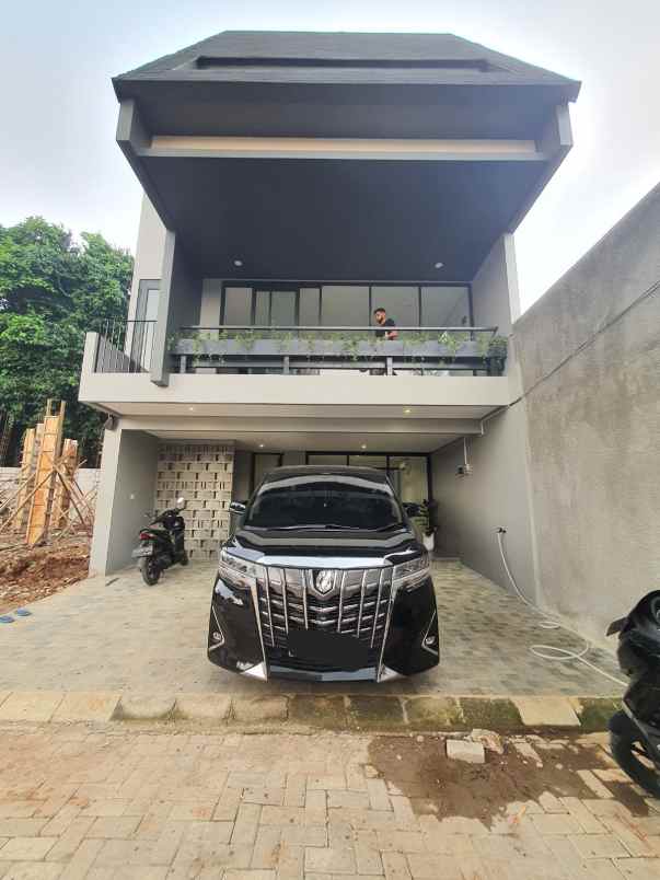 dijual rumah jl kemang selatan