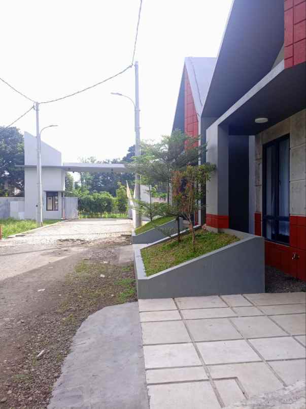 dijual rumah jl kirai tengah