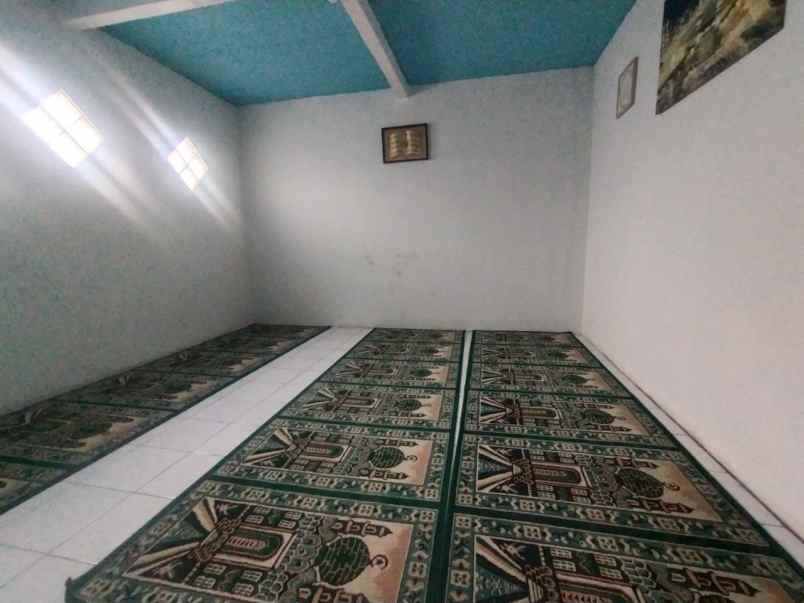 dijual rumah jl logam