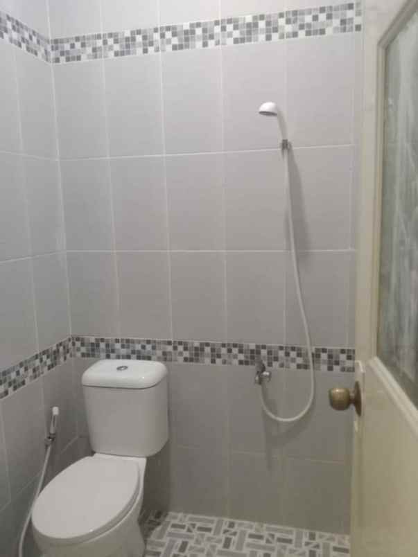 dijual rumah jl mawar merah perumnas