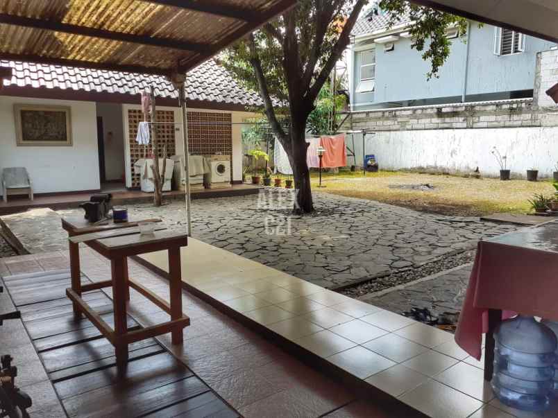 dijual rumah jl mh thamrin cikokol kota