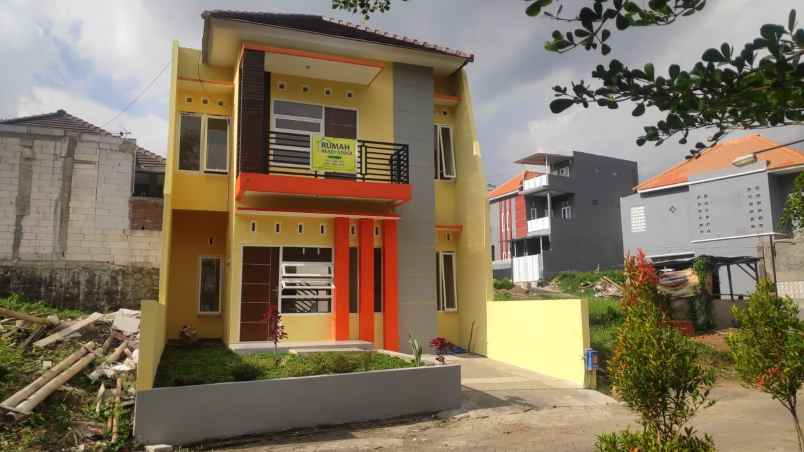 dijual rumah jl pahlawan balearjosari