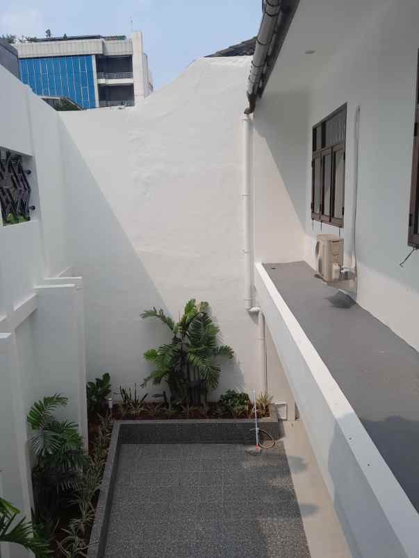 dijual rumah jl paradiso no 1 rt 4 rw 3