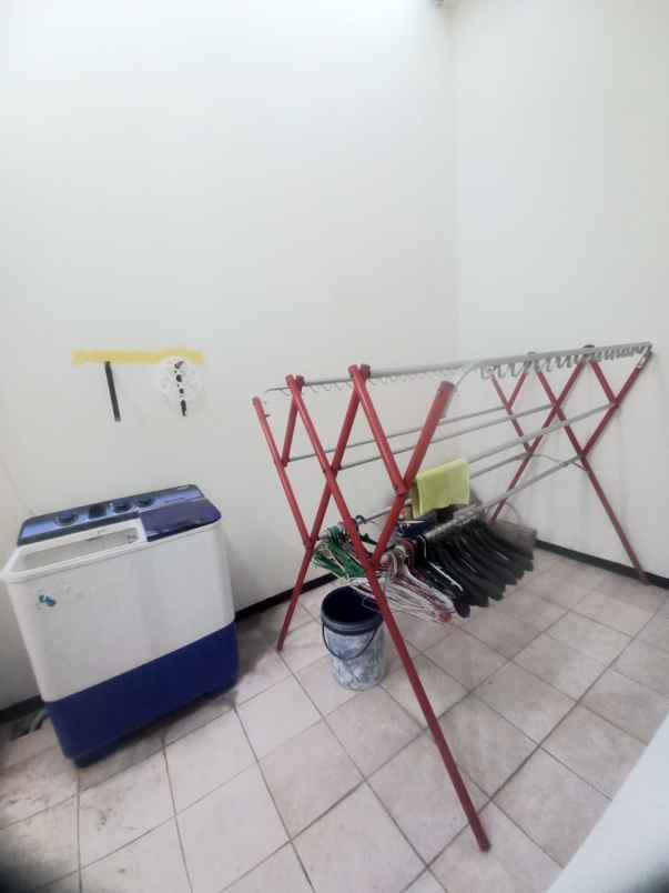 dijual rumah jl pondok kelapa duren